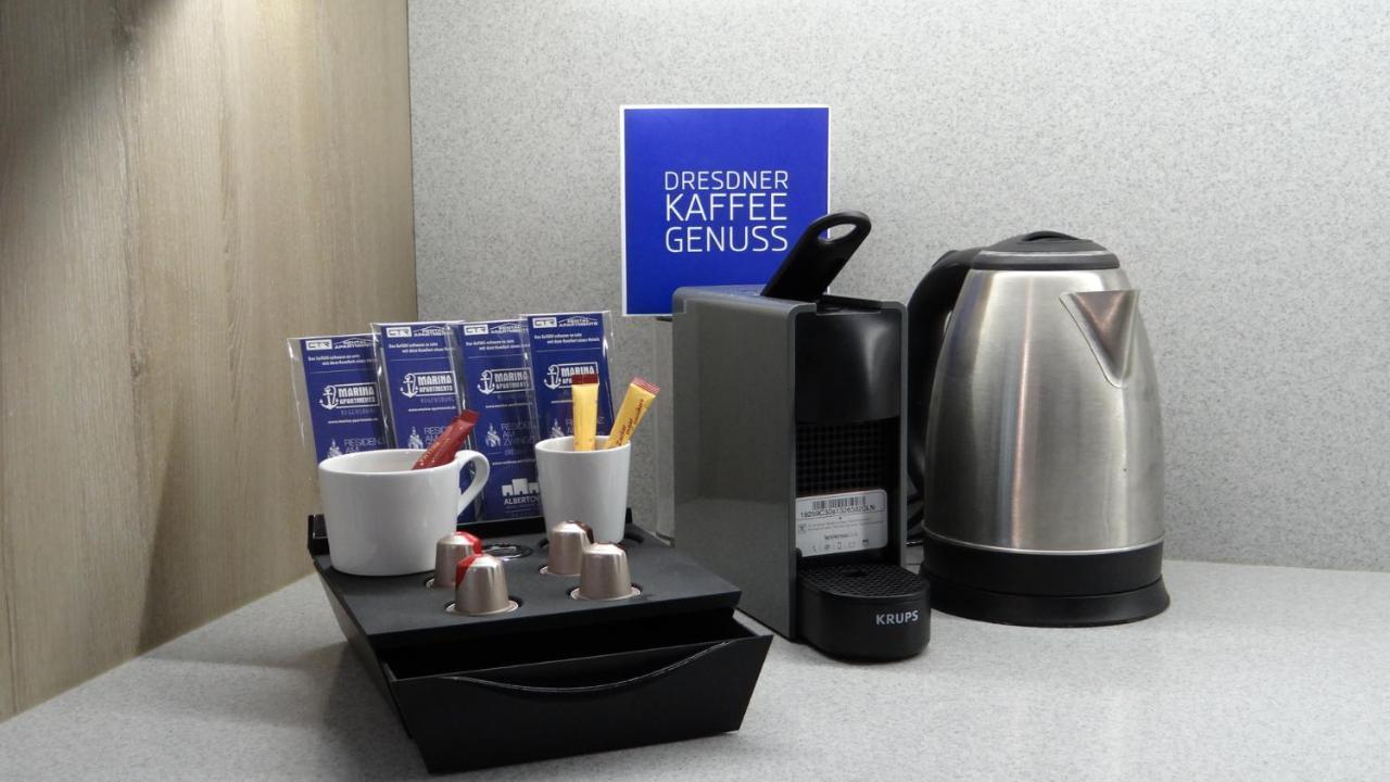 Residenz Am Zwinger Aparthotel Dresda Exterior foto A Nespresso coffee machine